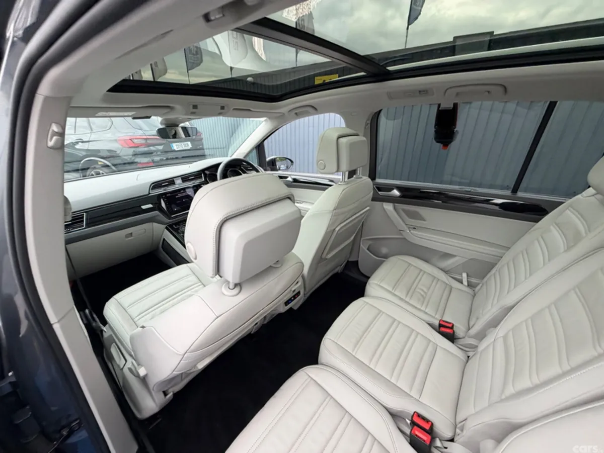 Volkswagen Touran MPV, Diesel, 2018, Grey