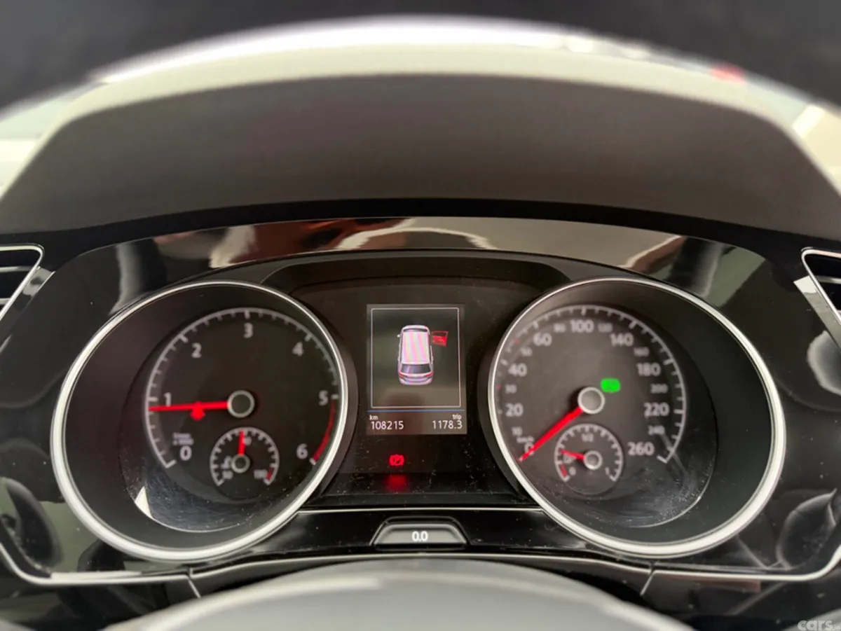 Volkswagen Touran MPV, Diesel, 2018, Grey