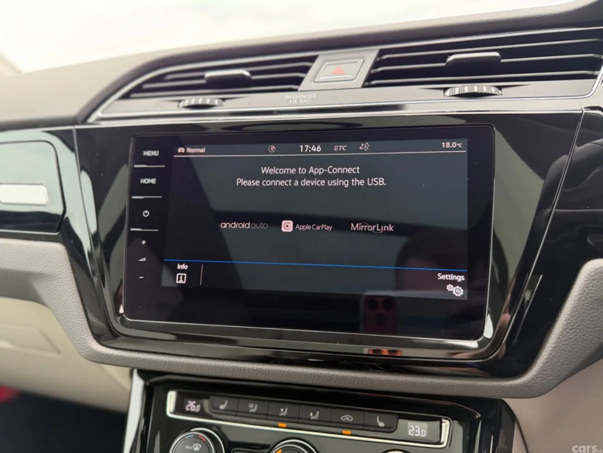 Volkswagen Touran MPV, Diesel, 2018, Grey