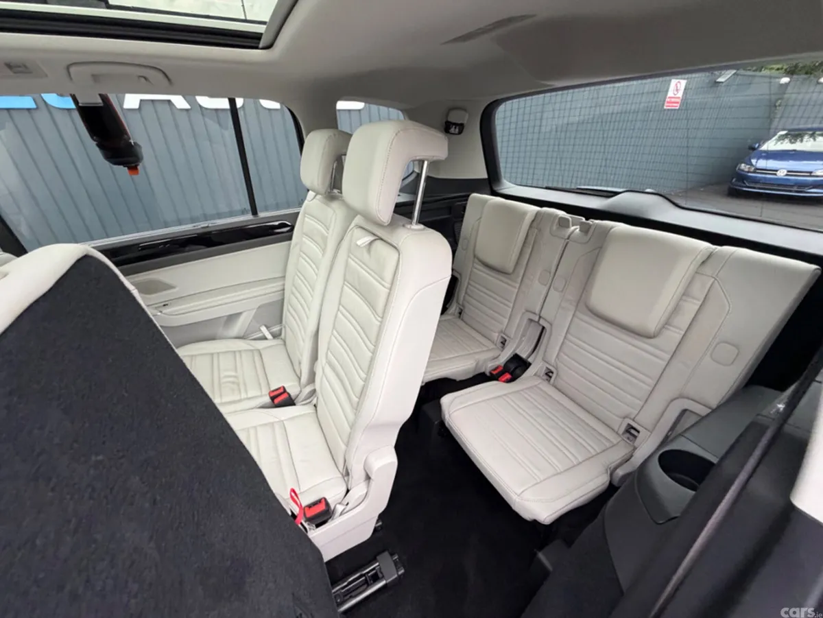 Volkswagen Touran MPV, Diesel, 2018, Grey