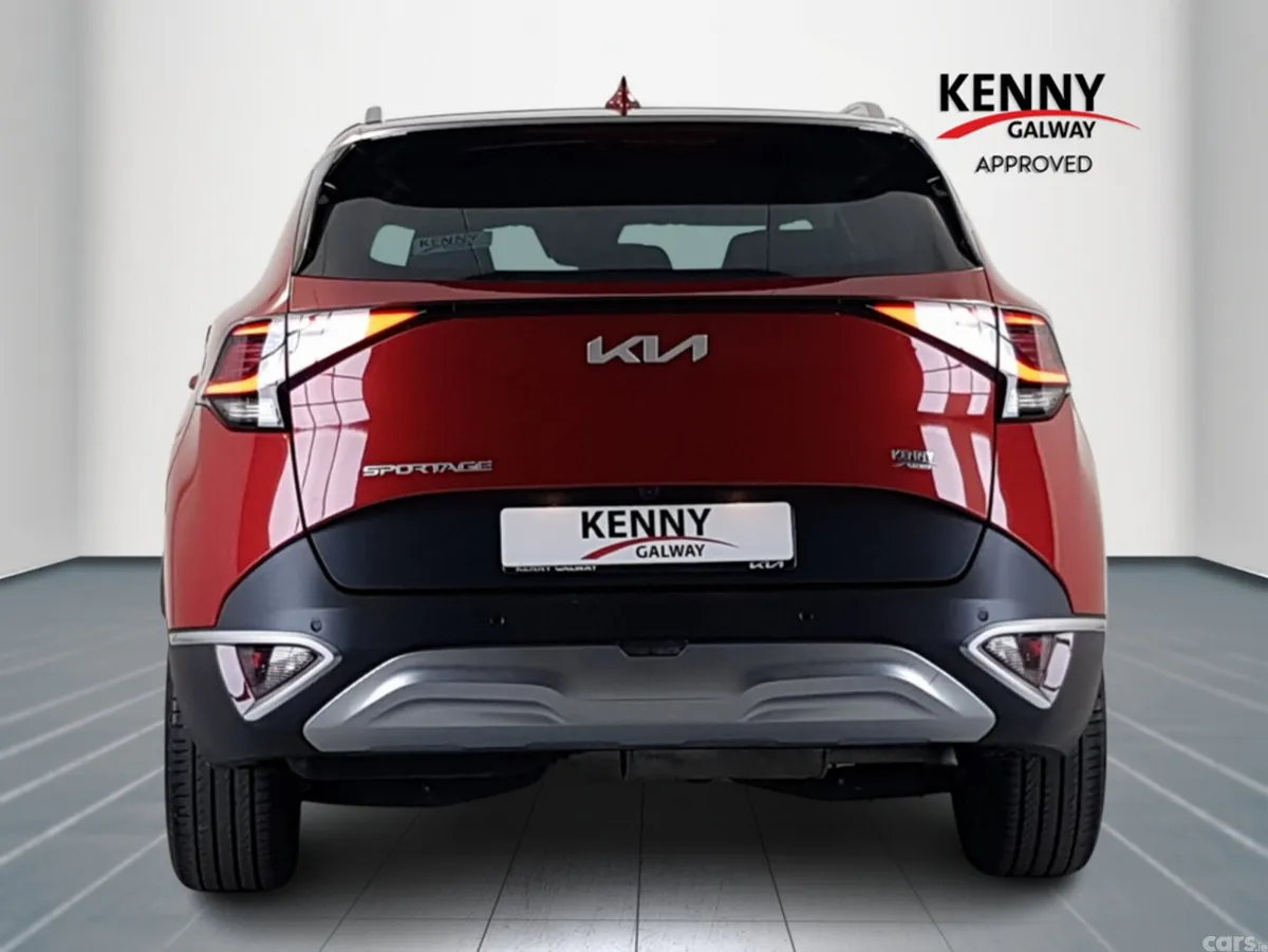 Kia Sportage MPV, Diesel, 2024, Red