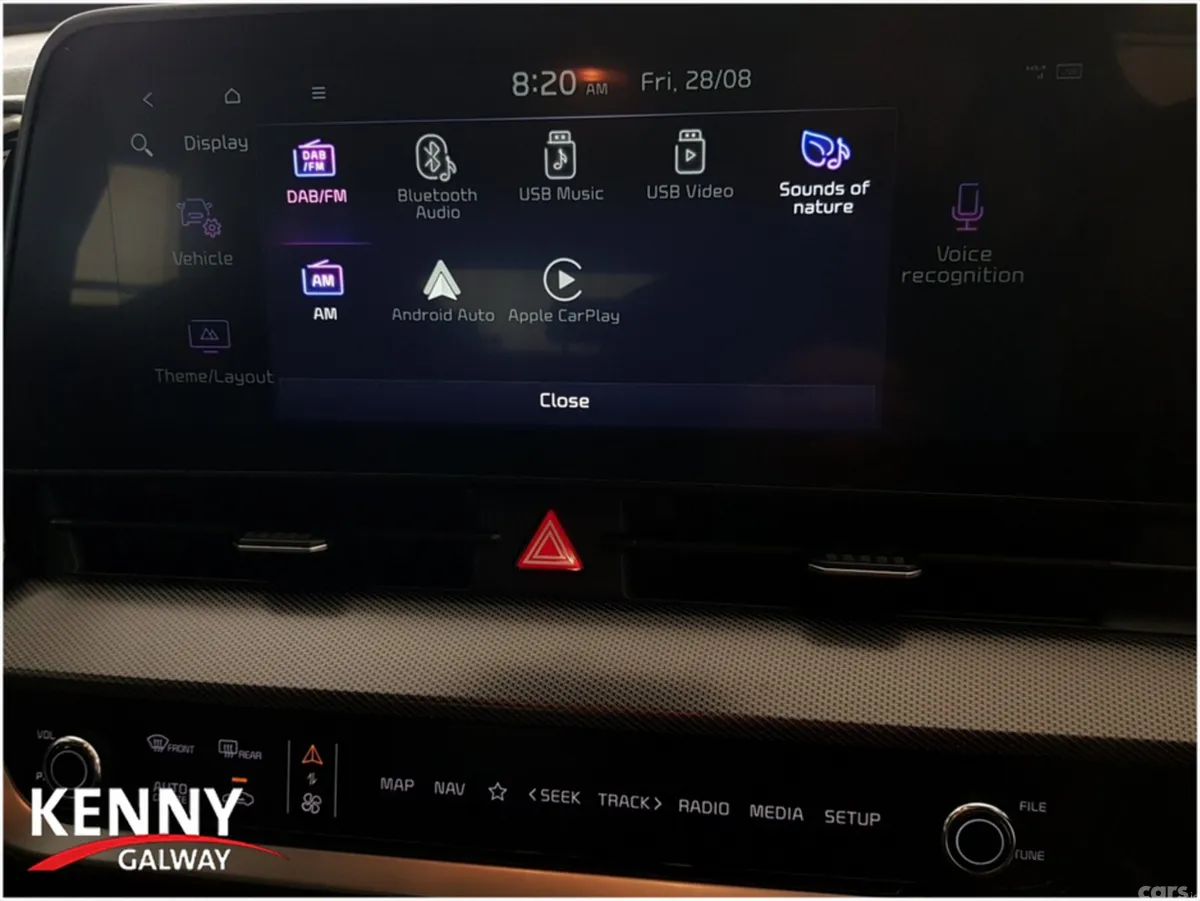 Kia Sportage MPV, Diesel, 2024, Red