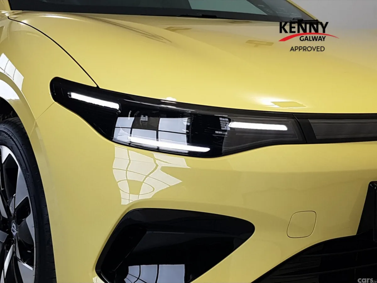 Leapmotor B05 Hatchback, Electric, 2026, Yellow