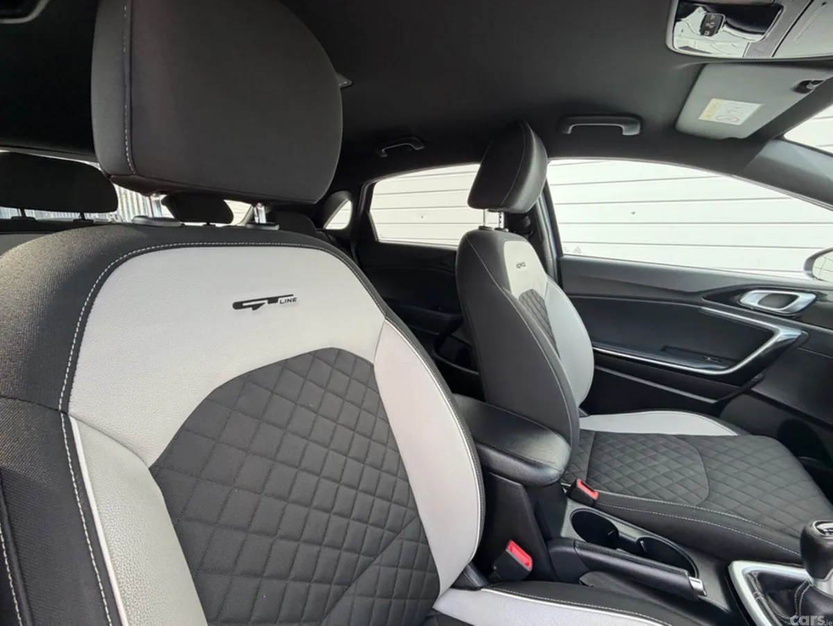 Kia Ceed Hatchback, Diesel, 2020, Blue