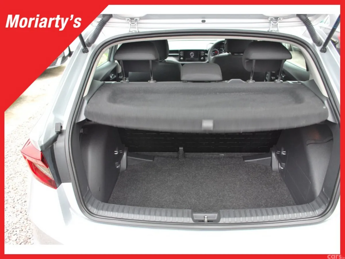 Skoda Fabia Hatchback, Petrol, 2023, Grey