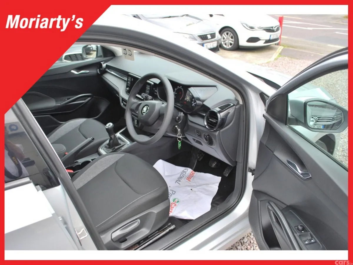 Skoda Fabia Hatchback, Petrol, 2023, Grey
