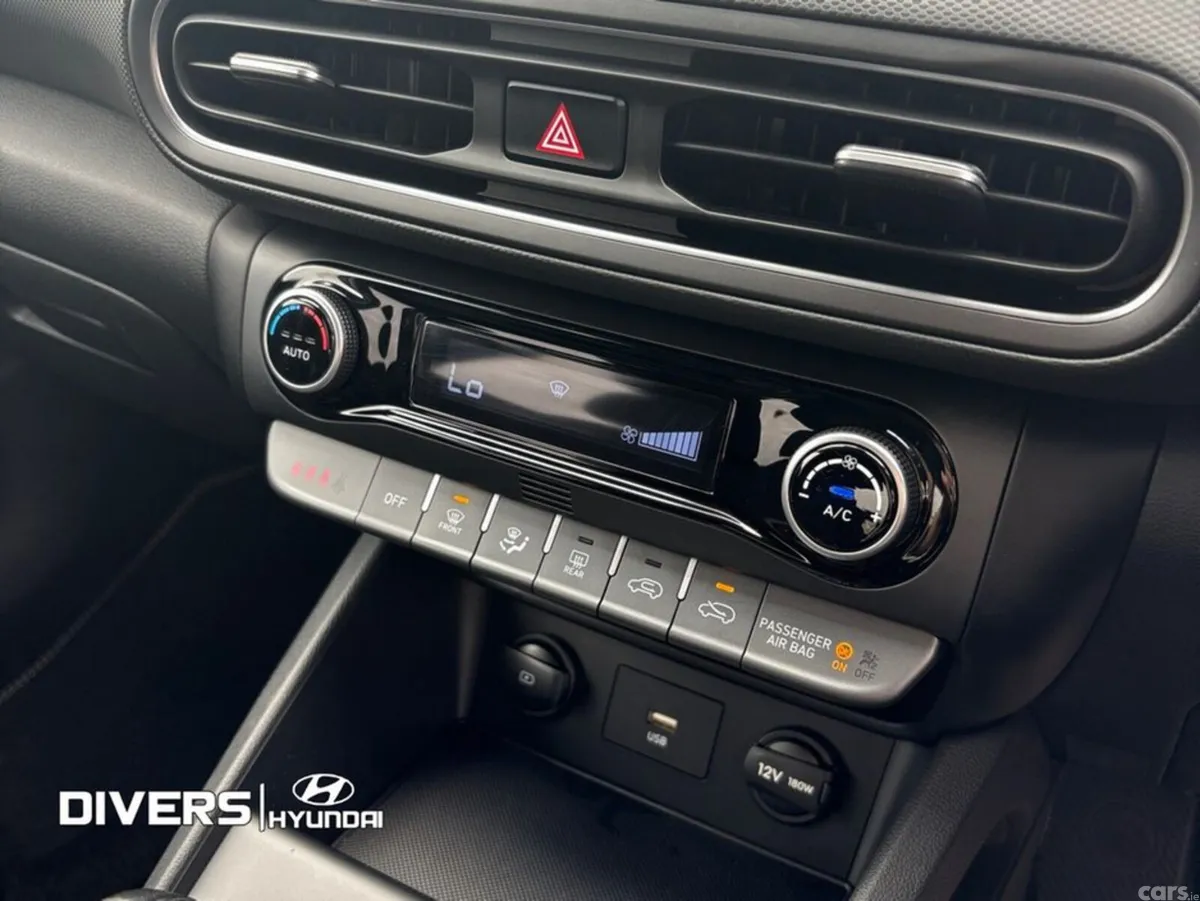 Hyundai KONA MPV, Petrol, 2023, Red