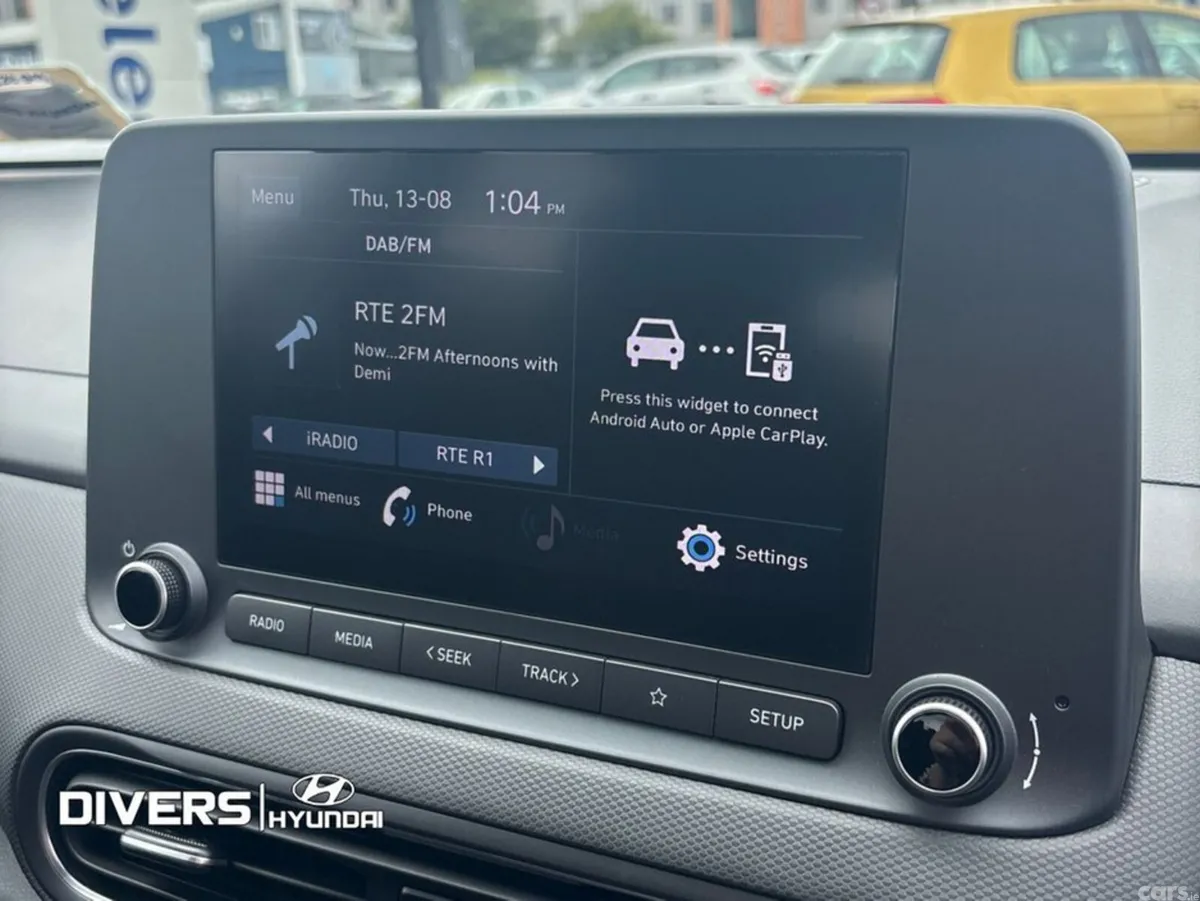 Hyundai KONA MPV, Petrol, 2023, Red