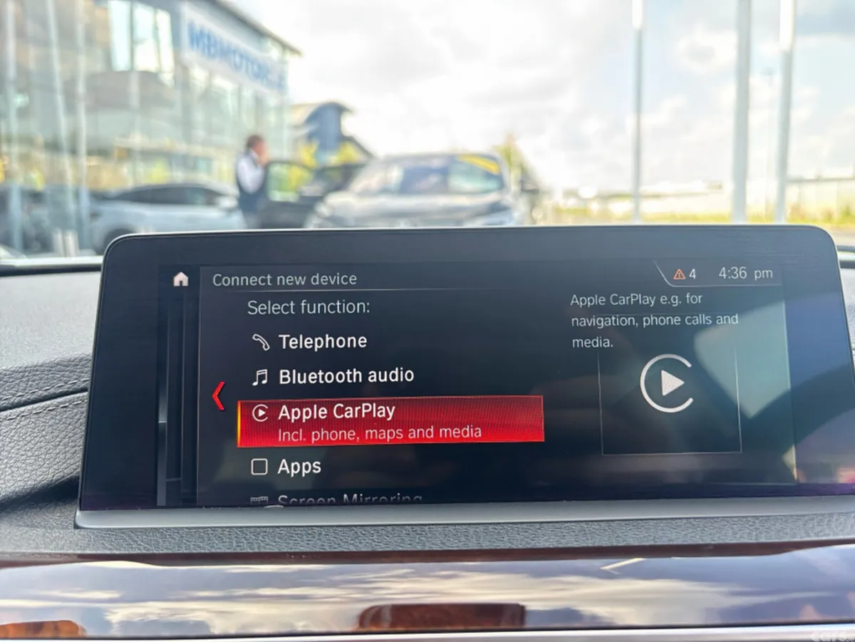 BMW 3-Series Saloon, Petrol Hybrid, 2018, White