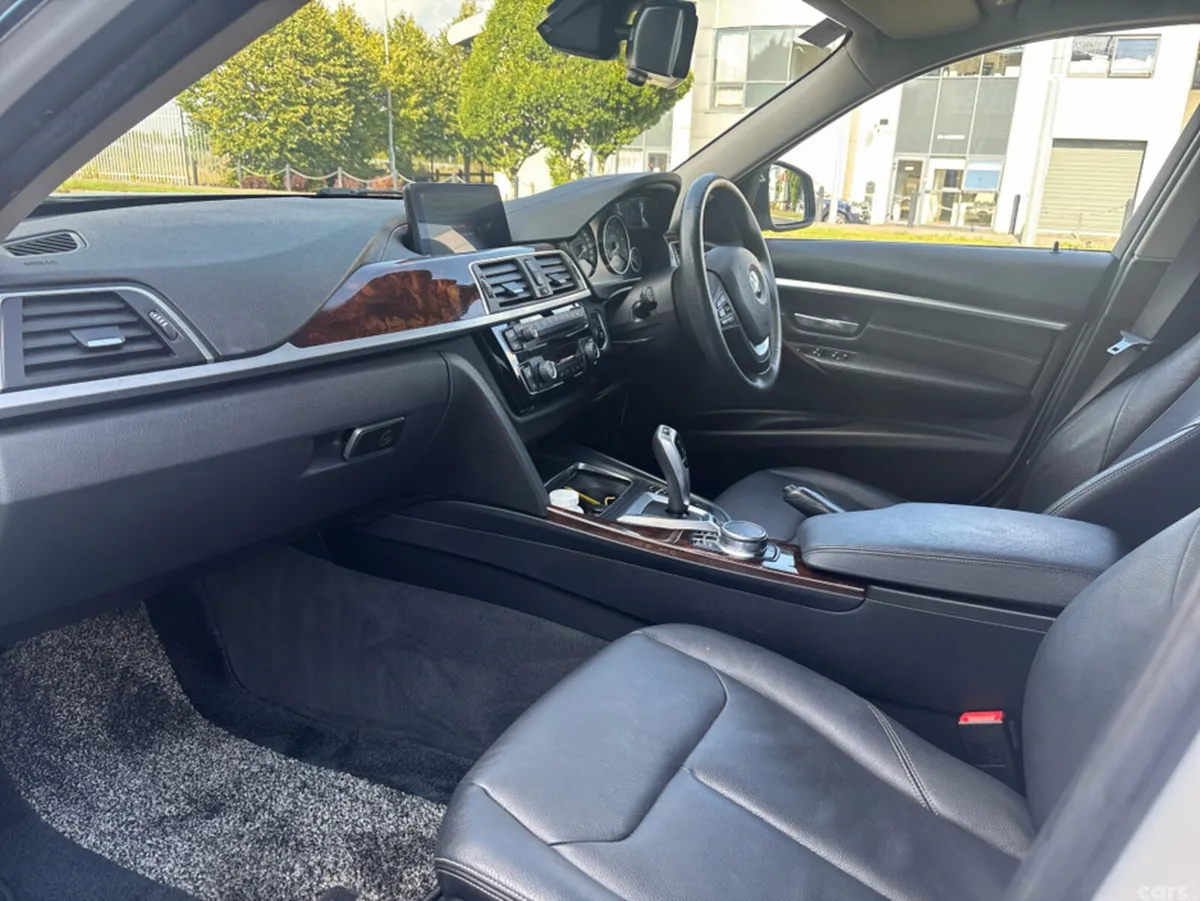 BMW 3-Series Saloon, Petrol Hybrid, 2018, White