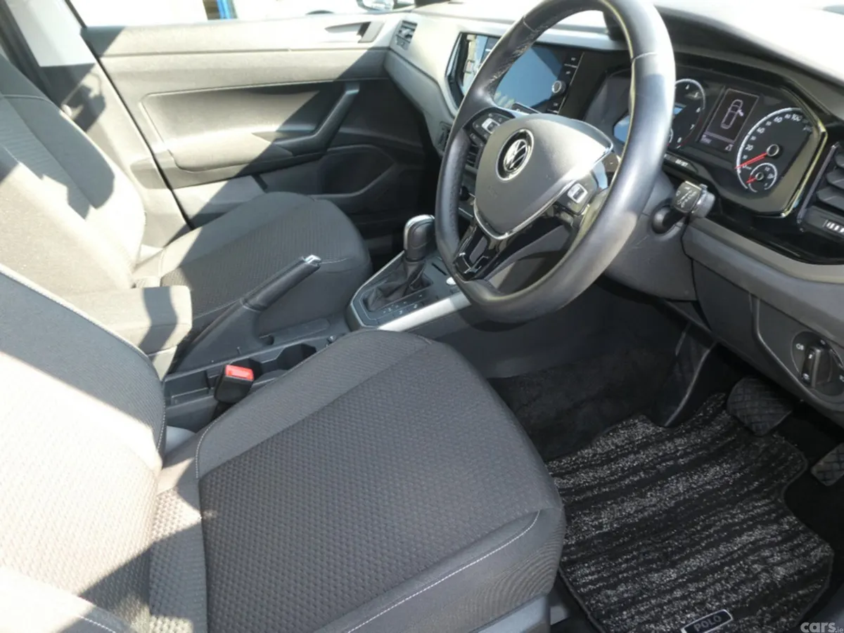 Volkswagen Polo Hatchback, Petrol, 2021, Silver
