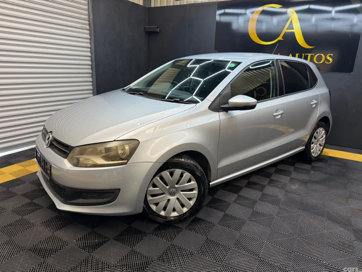 Volkswagen Polo Hatchback, Petrol, 2010, Silver