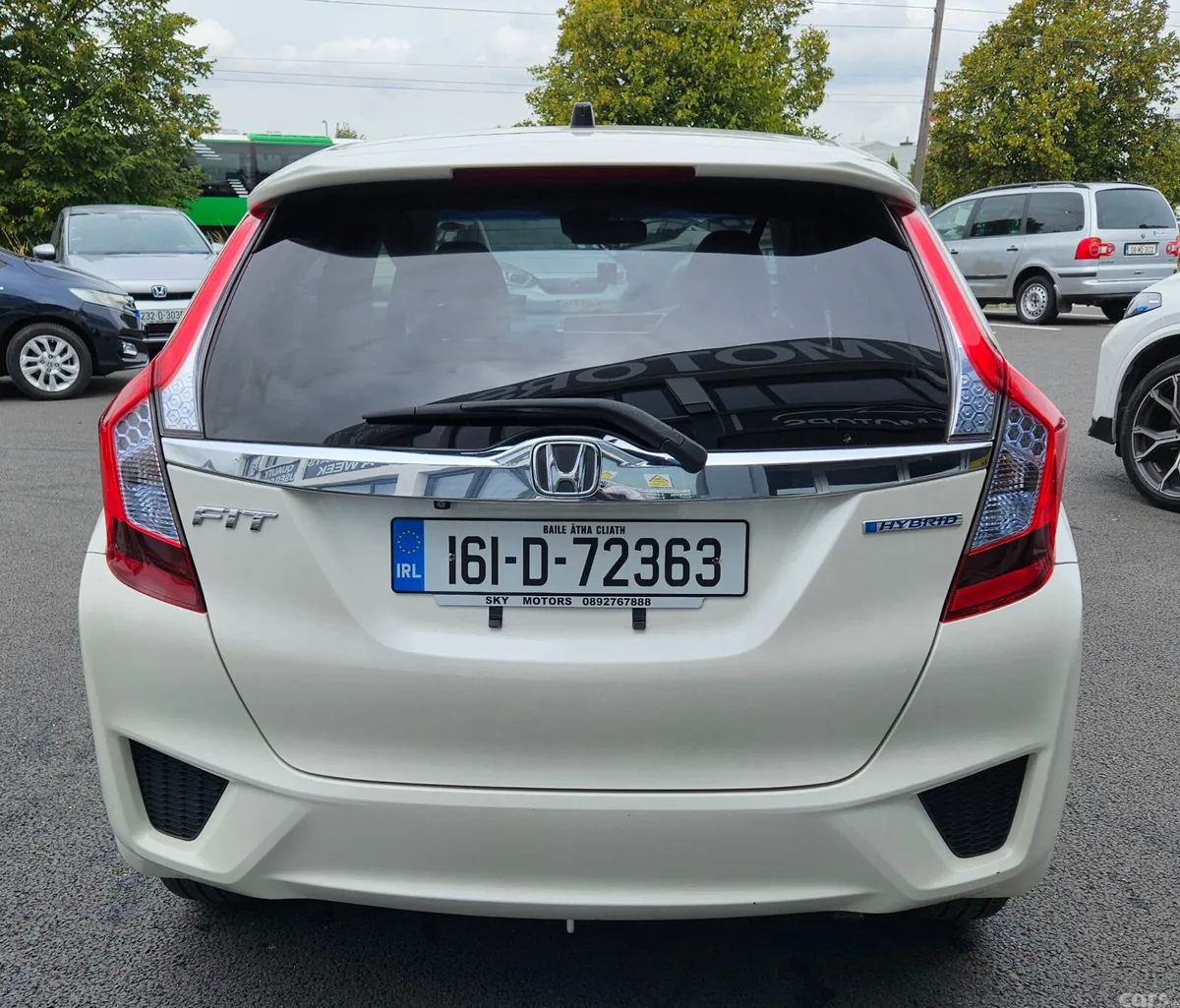 Honda Fit Hatchback, Petrol Hybrid, 2016, White