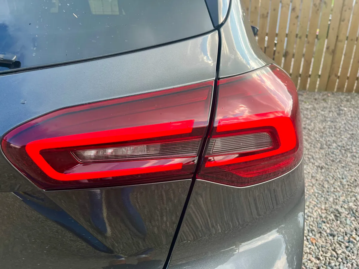 Ford Focus Hatchback, Petrol, 2022, Grey