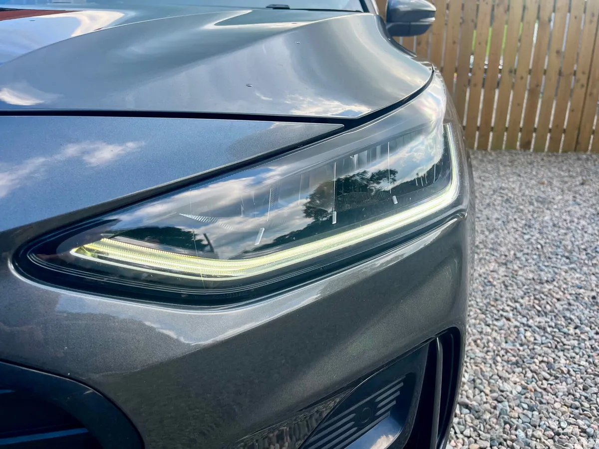 Ford Focus Hatchback, Petrol, 2022, Grey