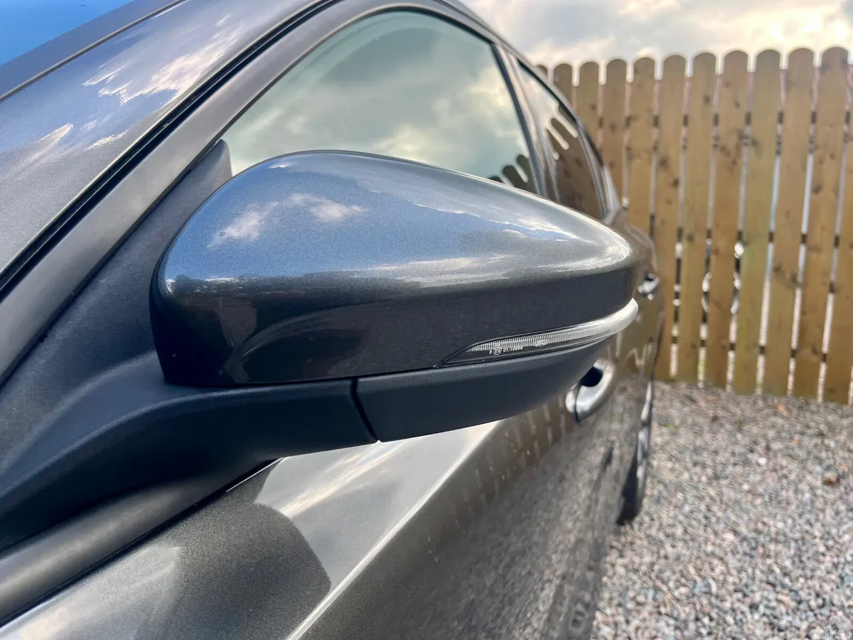 Ford Focus Hatchback, Petrol, 2022, Grey
