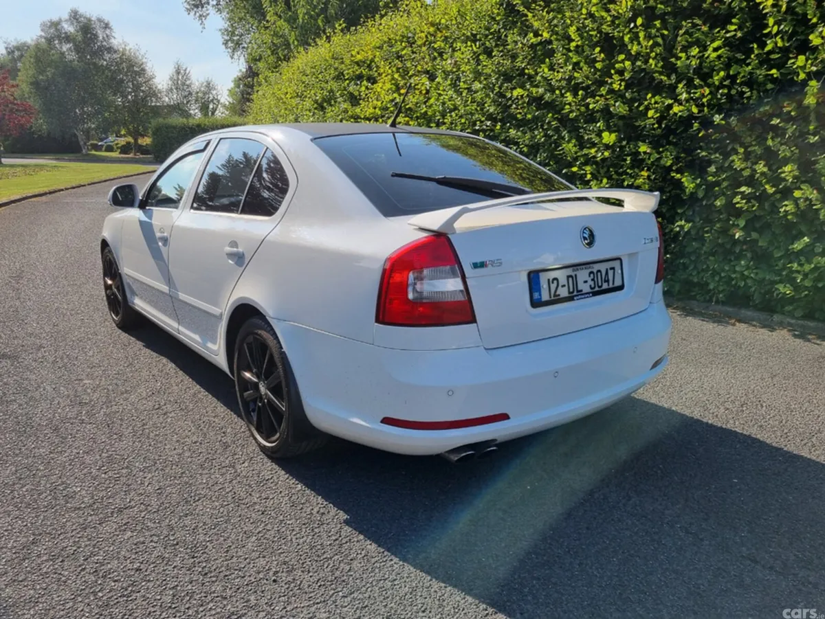 Skoda Octavia Hatchback, Diesel, 2012, White