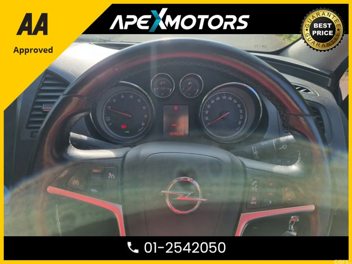 Opel Insignia Saloon, Petrol, 2012, Blue