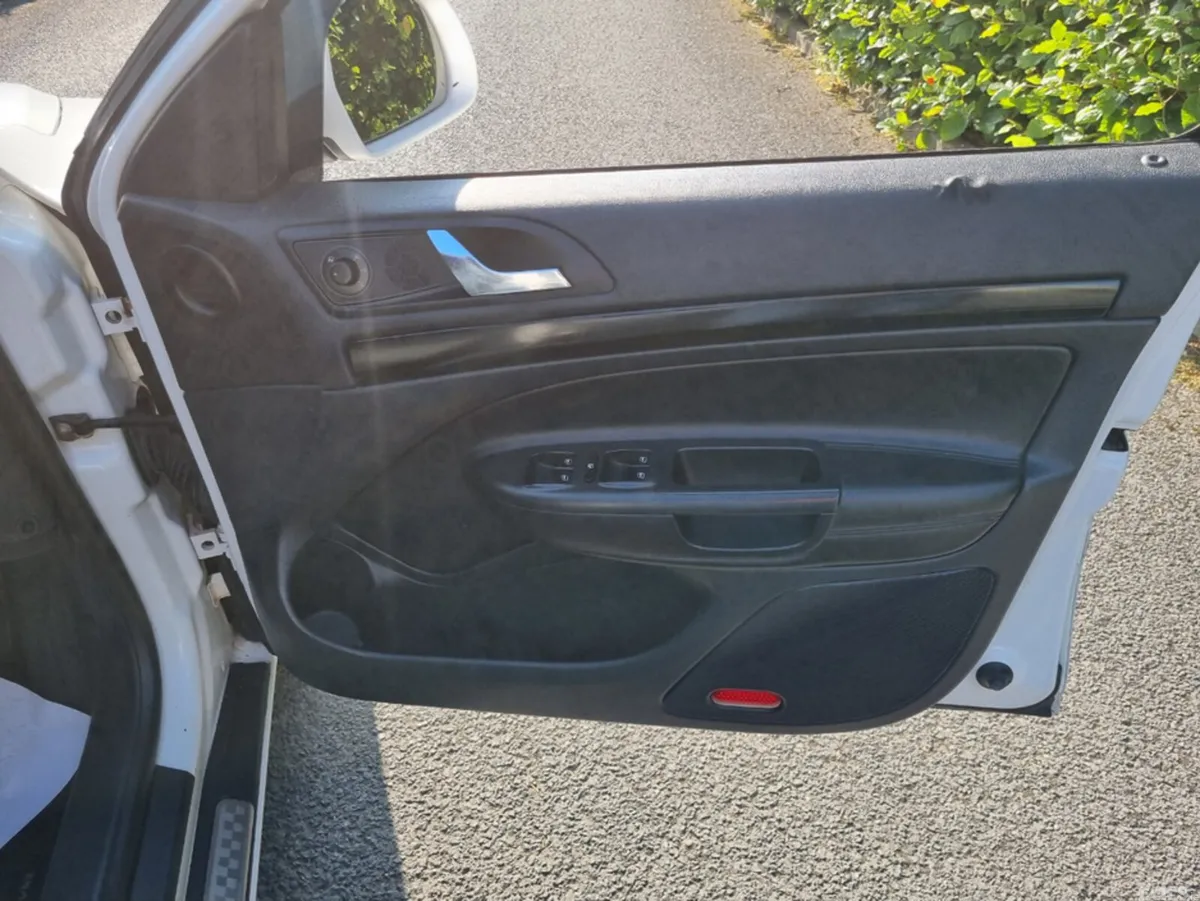 Skoda Octavia Hatchback, Diesel, 2012, White