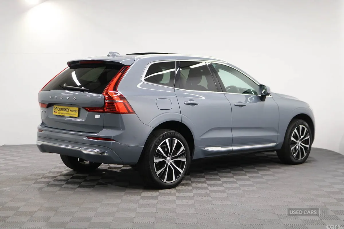 Volvo XC60 SUV, Petrol Hybrid, 2023, Grey