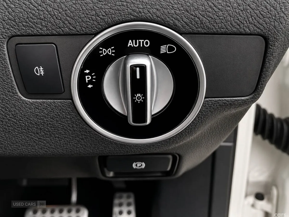 Mercedes-Benz A-Class , Petrol, 2014, White