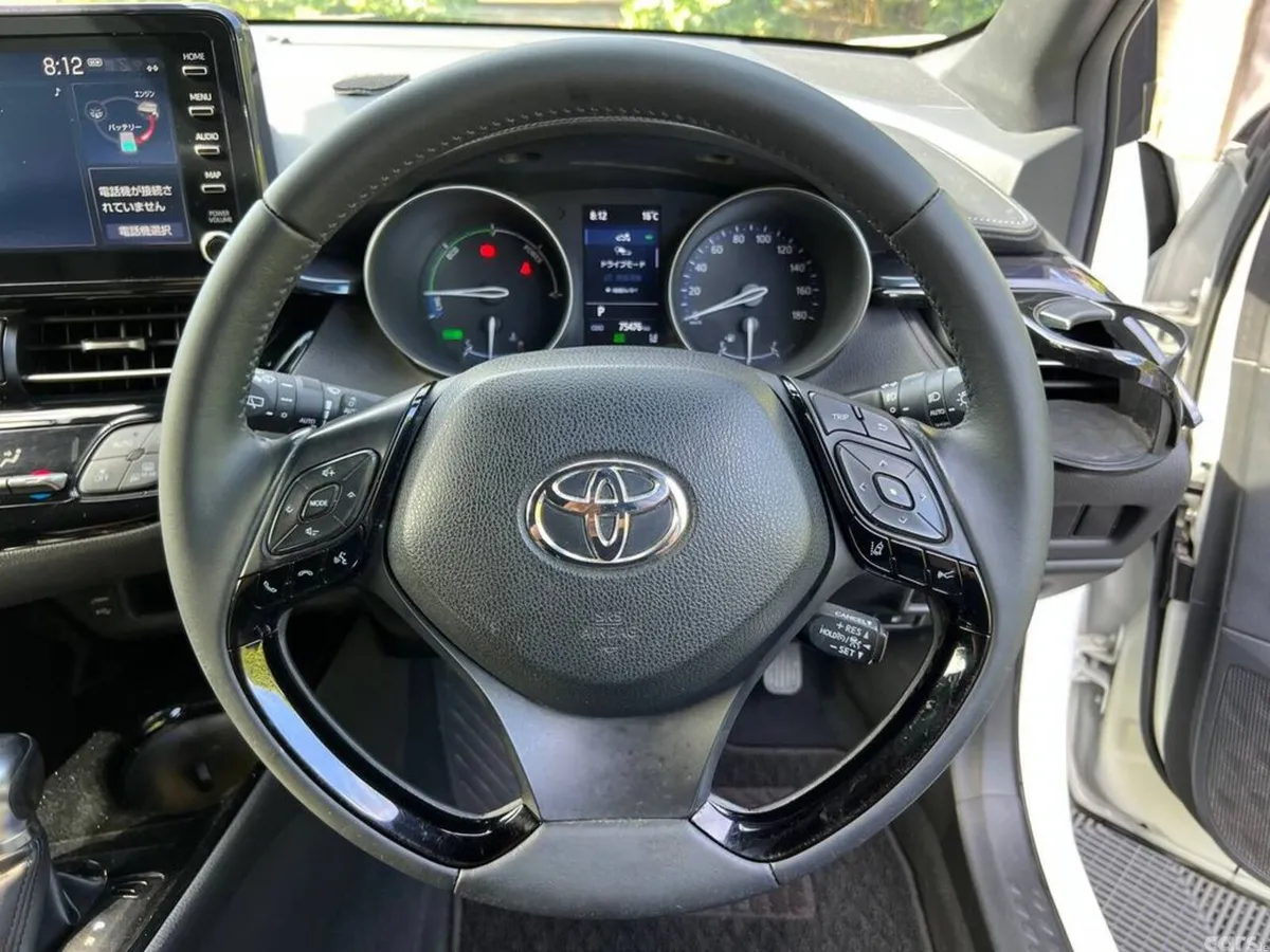 Toyota C-HR SUV, Petrol Hybrid, 2021, White