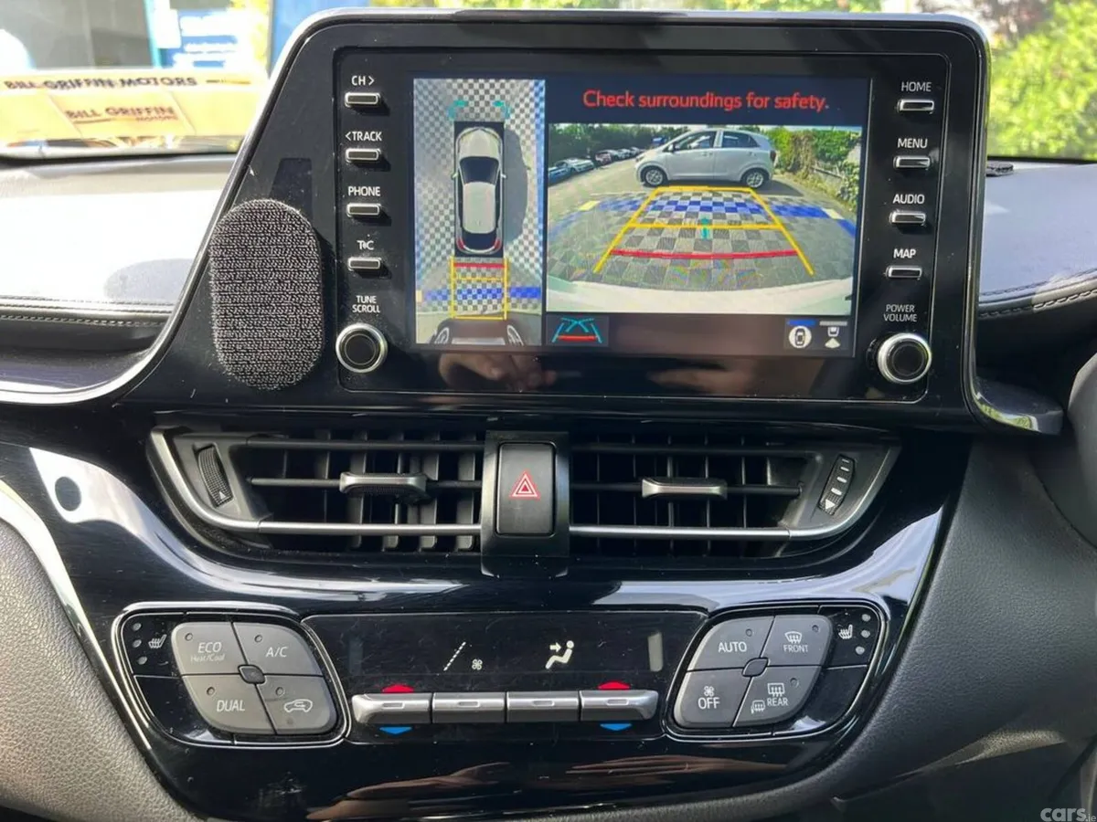 Toyota C-HR SUV, Petrol Hybrid, 2021, White
