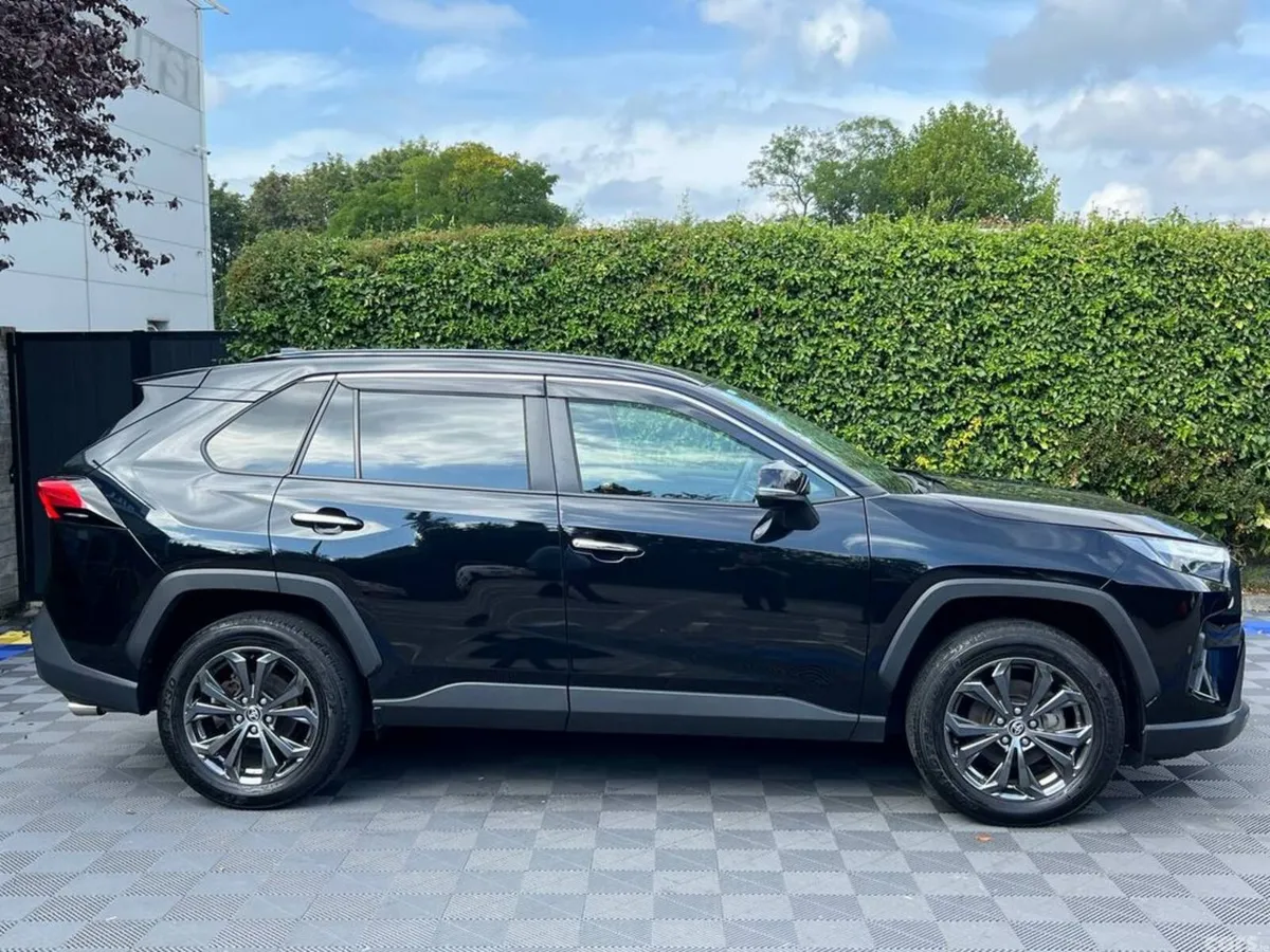 Toyota RAV4 SUV, Petrol Hybrid, 2023, Black