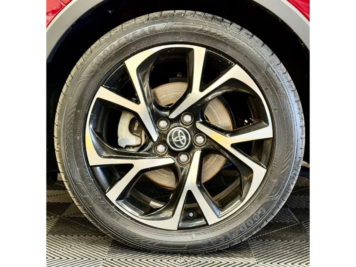 Toyota C-HR SUV, Petrol Hybrid, 2019, Red