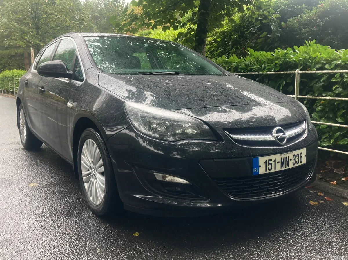 Opel Astra Hatchback, Diesel, 2015, Black