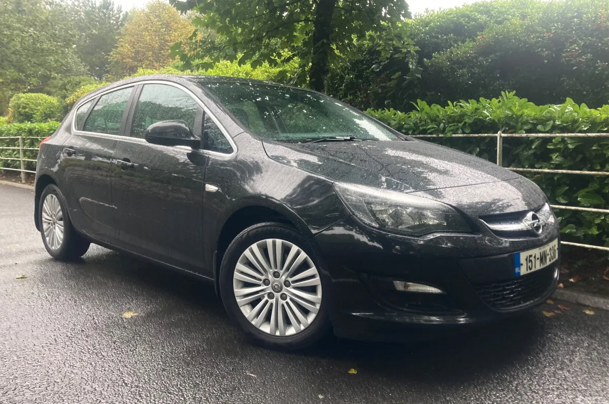 Opel Astra Hatchback, Diesel, 2015, Black