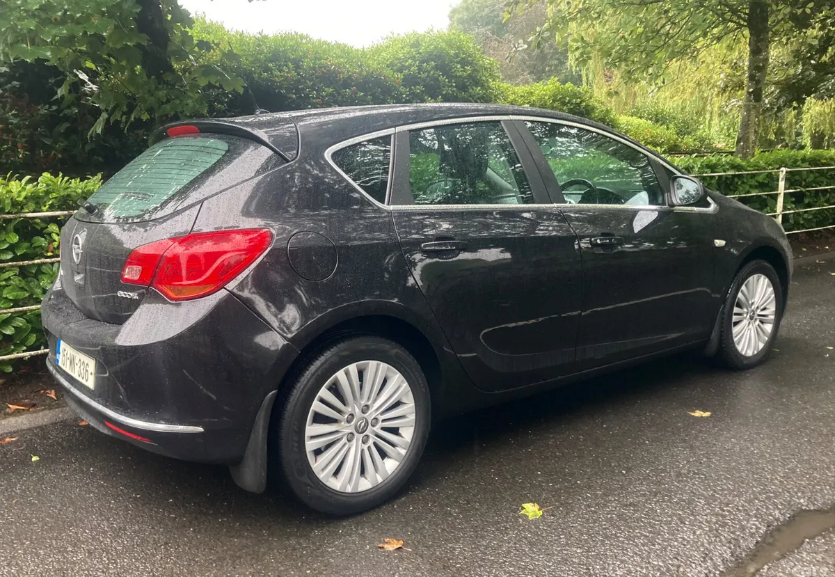 Opel Astra Hatchback, Diesel, 2015, Black