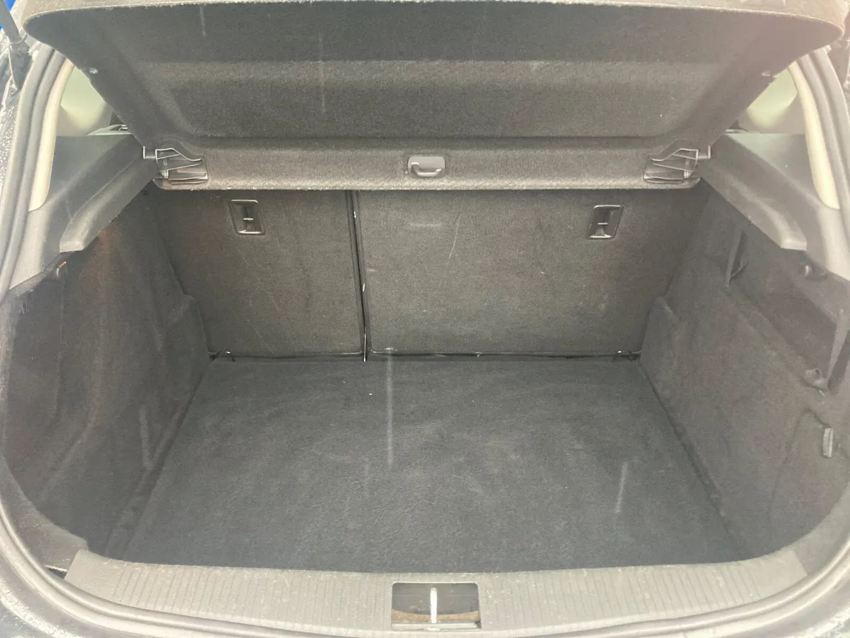 Opel Astra Hatchback, Diesel, 2015, Black