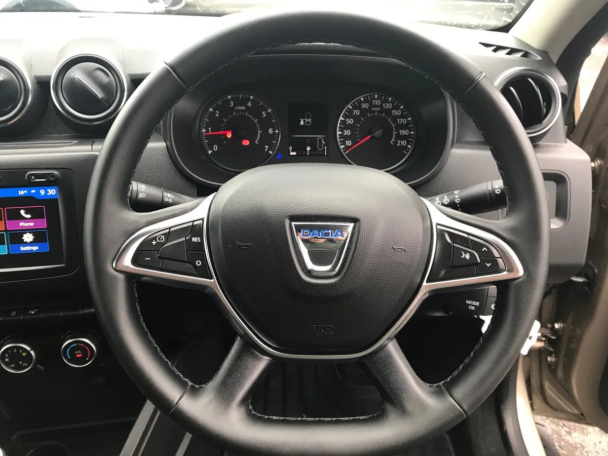 Dacia Duster SUV, Diesel, 2019, Brown