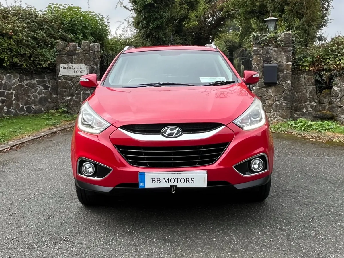 Hyundai ix35 SUV, Diesel, 2015, Red
