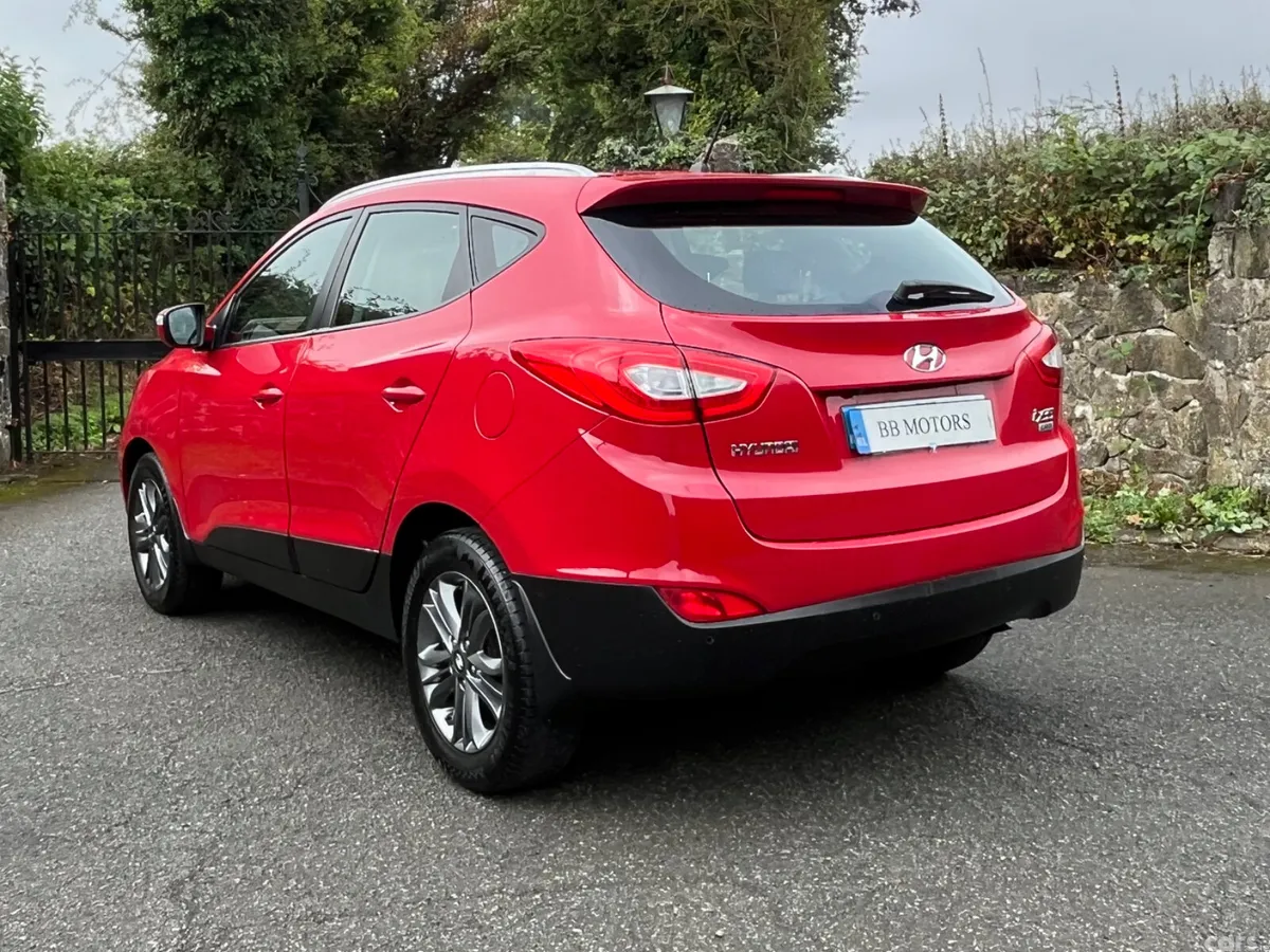 Hyundai ix35 SUV, Diesel, 2015, Red