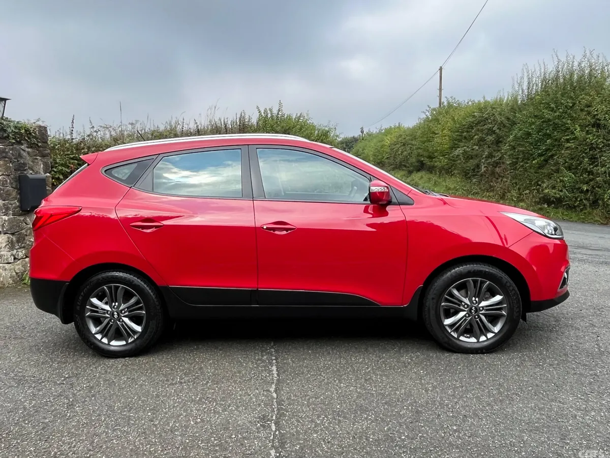Hyundai ix35 SUV, Diesel, 2015, Red