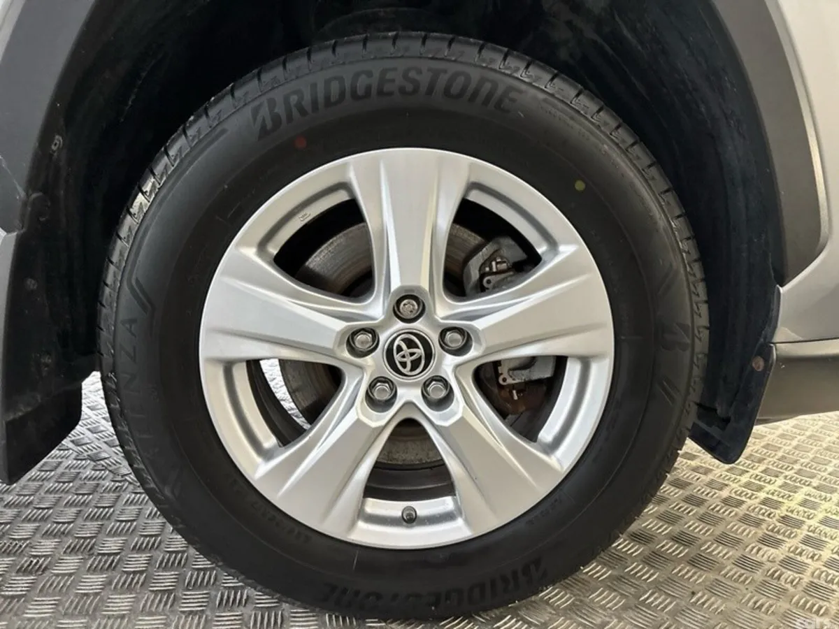 Toyota RAV4 SUV, Petrol Hybrid, 2021, Silver