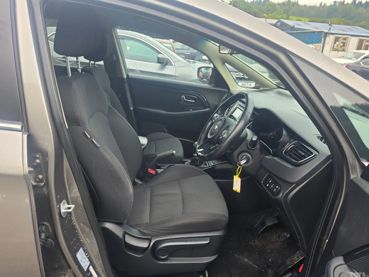 Kia Carens MPV, Diesel, 2016, Silver