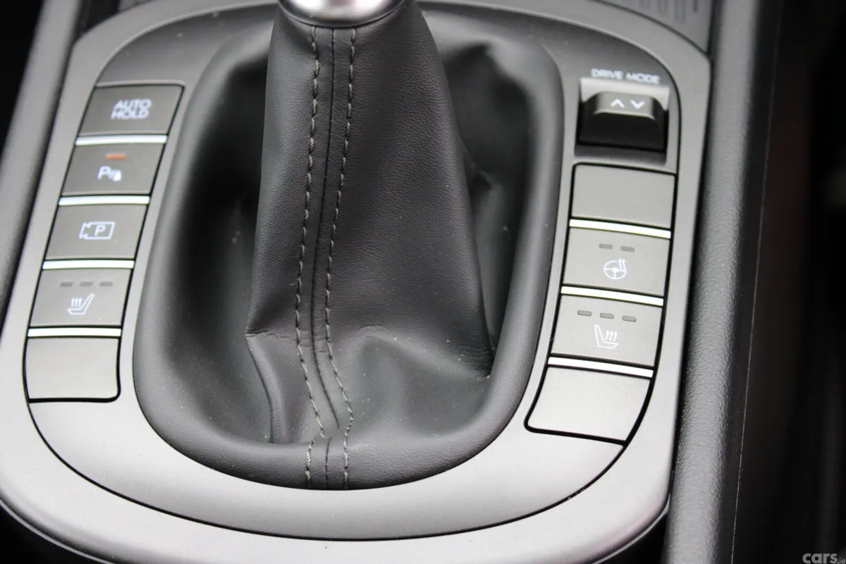 Hyundai KONA MPV, Petrol, 2026, White