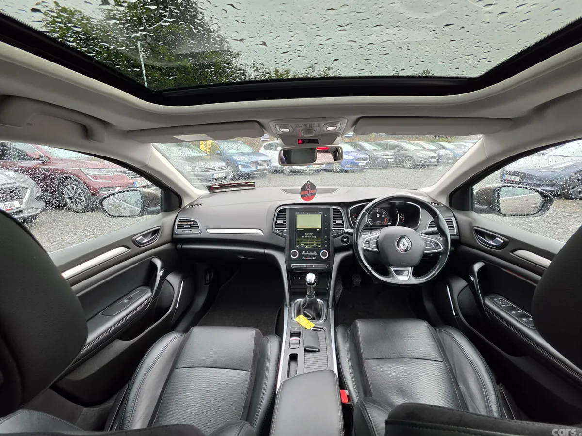 Renault Megane Saloon, Diesel, 2017, Brown