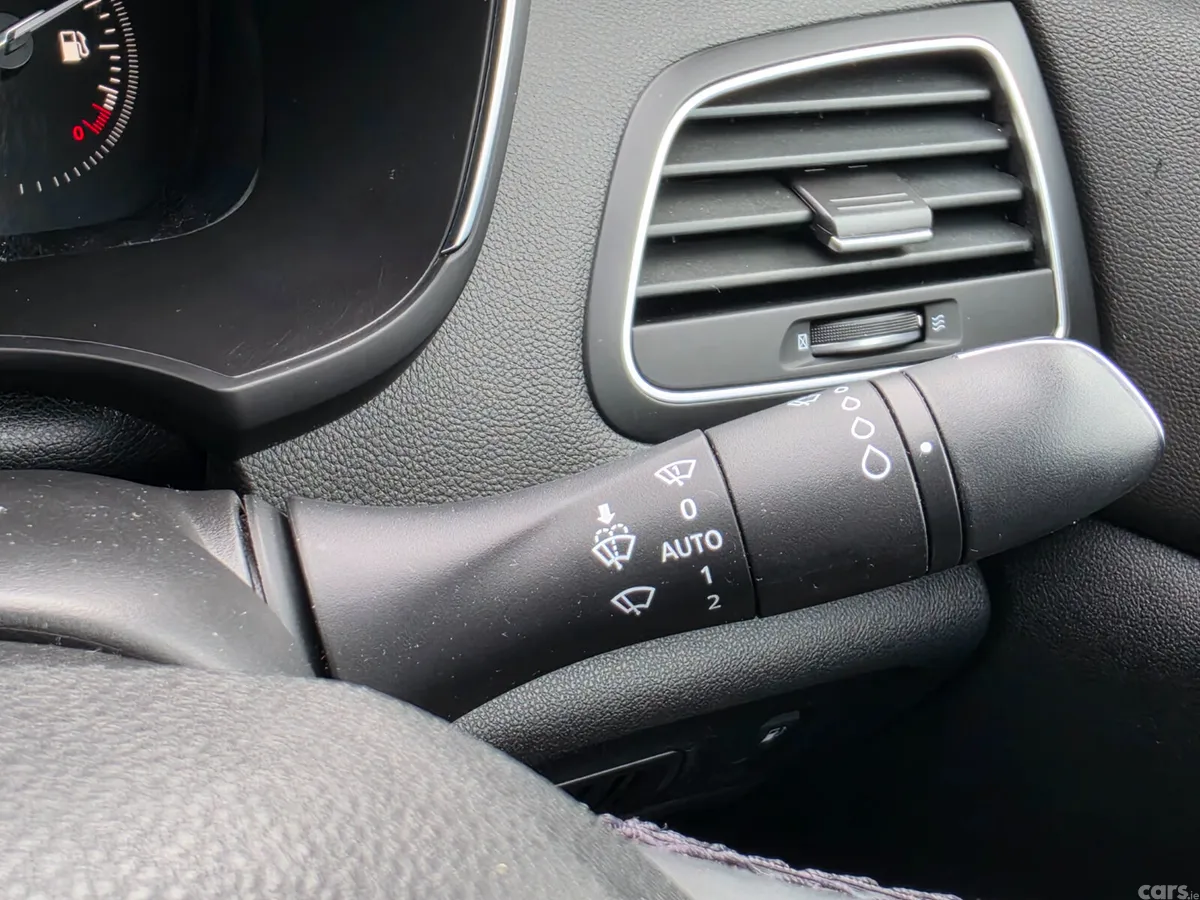 Renault Megane Saloon, Diesel, 2017, Brown