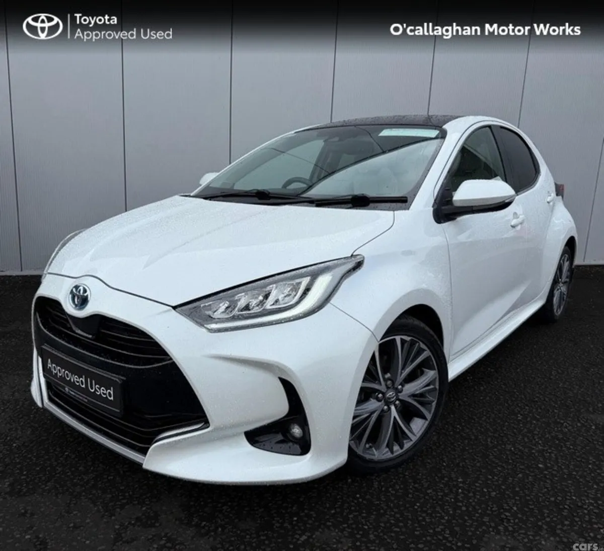 Toyota Yaris Hatchback, Petrol Hybrid, 2022, White