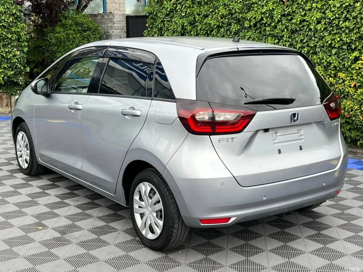 Honda Fit Hatchback, Petrol Hybrid, 2021, Silver