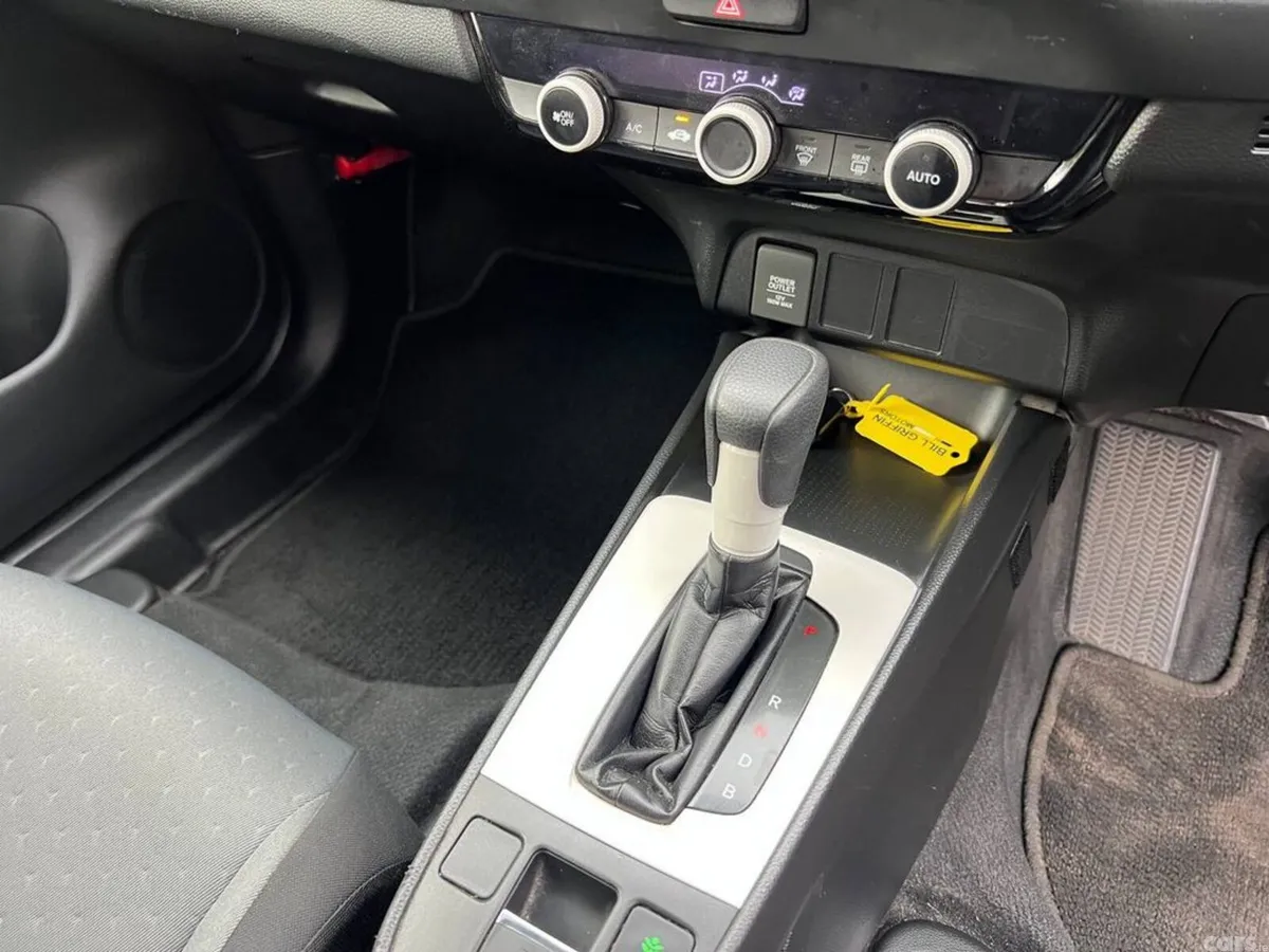Honda Fit Hatchback, Petrol Hybrid, 2021, Silver
