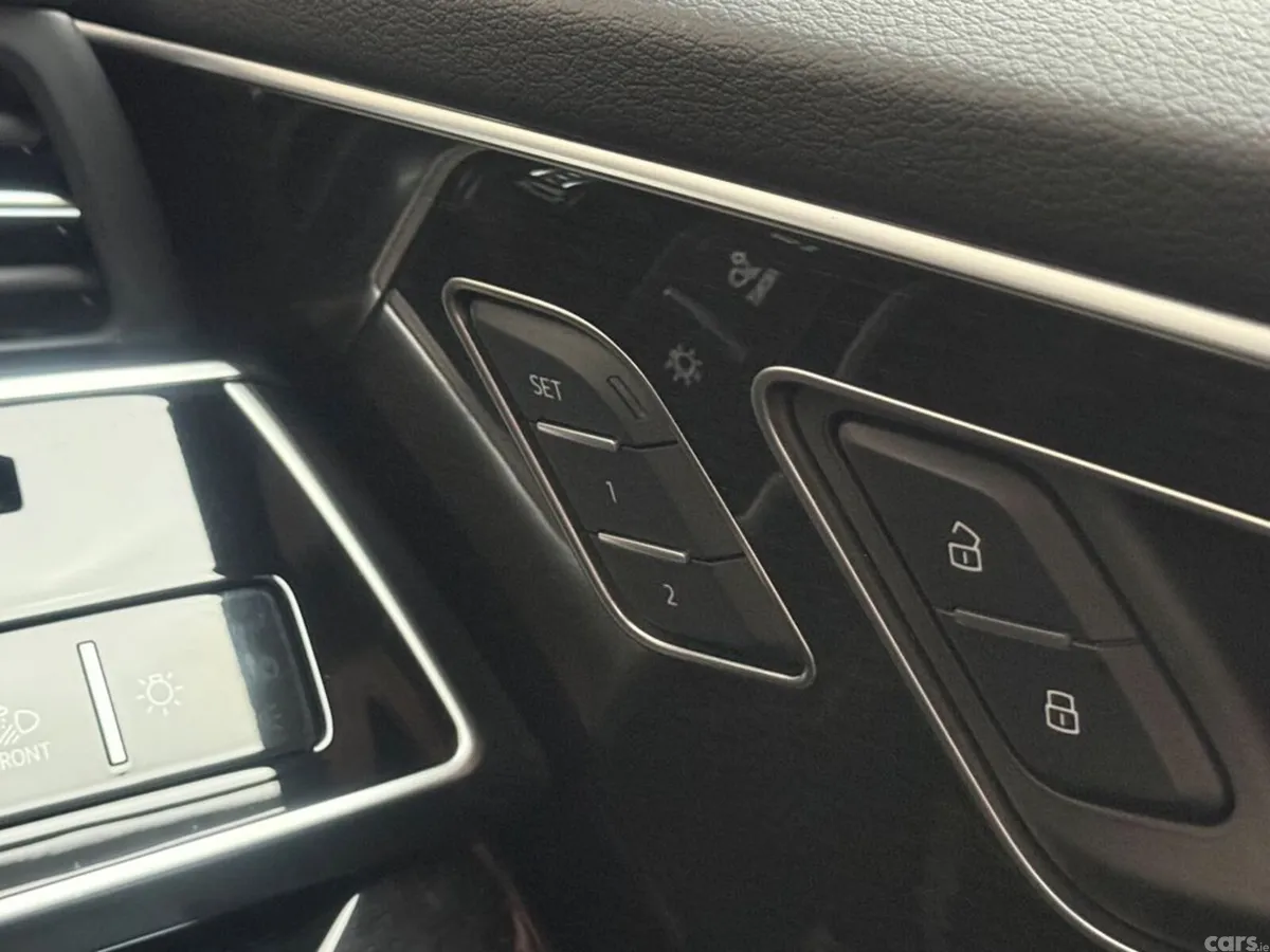 Audi Q8 SUV, Petrol Plug-in Hybrid, 2025, Black
