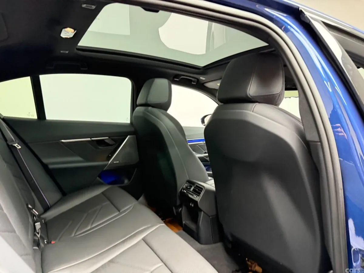 BMW 5-Series Saloon, Petrol Plug-in Hybrid, 2024, Blue