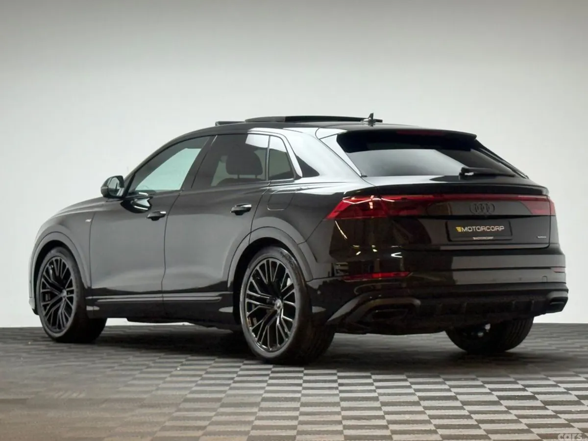 Audi Q8 SUV, Petrol Plug-in Hybrid, 2025, Black