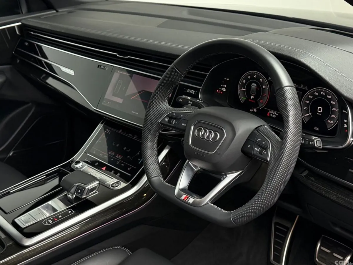 Audi Q8 SUV, Petrol Plug-in Hybrid, 2025, Black