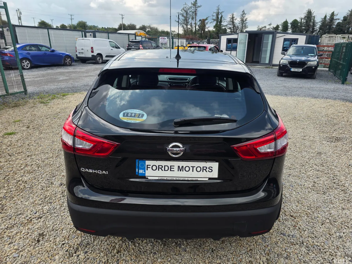 Nissan Qashqai Hatchback, Petrol, 2016, Black